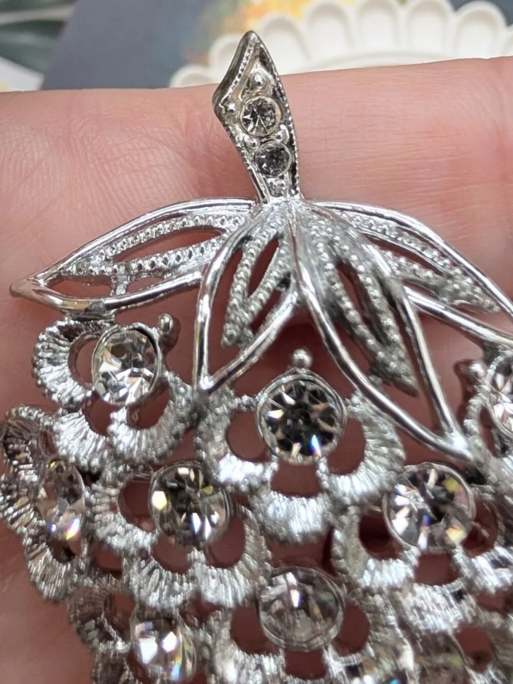 Vintage signed Sarah Coventry rhinestone cluster flower brooch